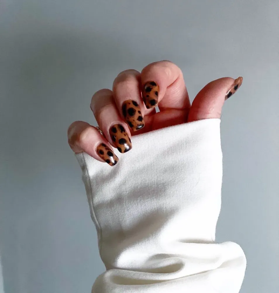 ongles nail art panthere